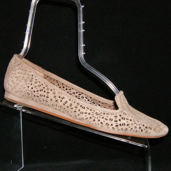 Vince Camuto Lanta tan leather laser cut flat 7.5M - Picture 8 of 8